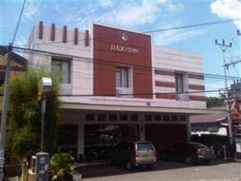 Hotel Lucky Inn Manado Exteriér fotografie