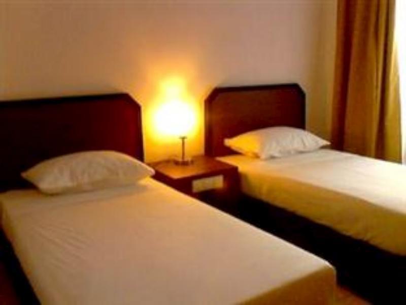 Hotel Lucky Inn Manado Exteriér fotografie