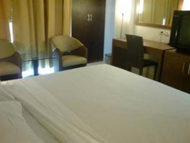 Hotel Lucky Inn Manado Exteriér fotografie